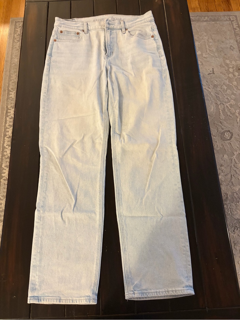 Women’s American Eagle Light Washed Jeans